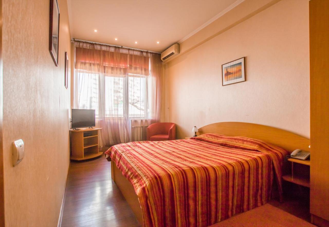 Hotel Apartments Adresa Kischinau Exterior foto