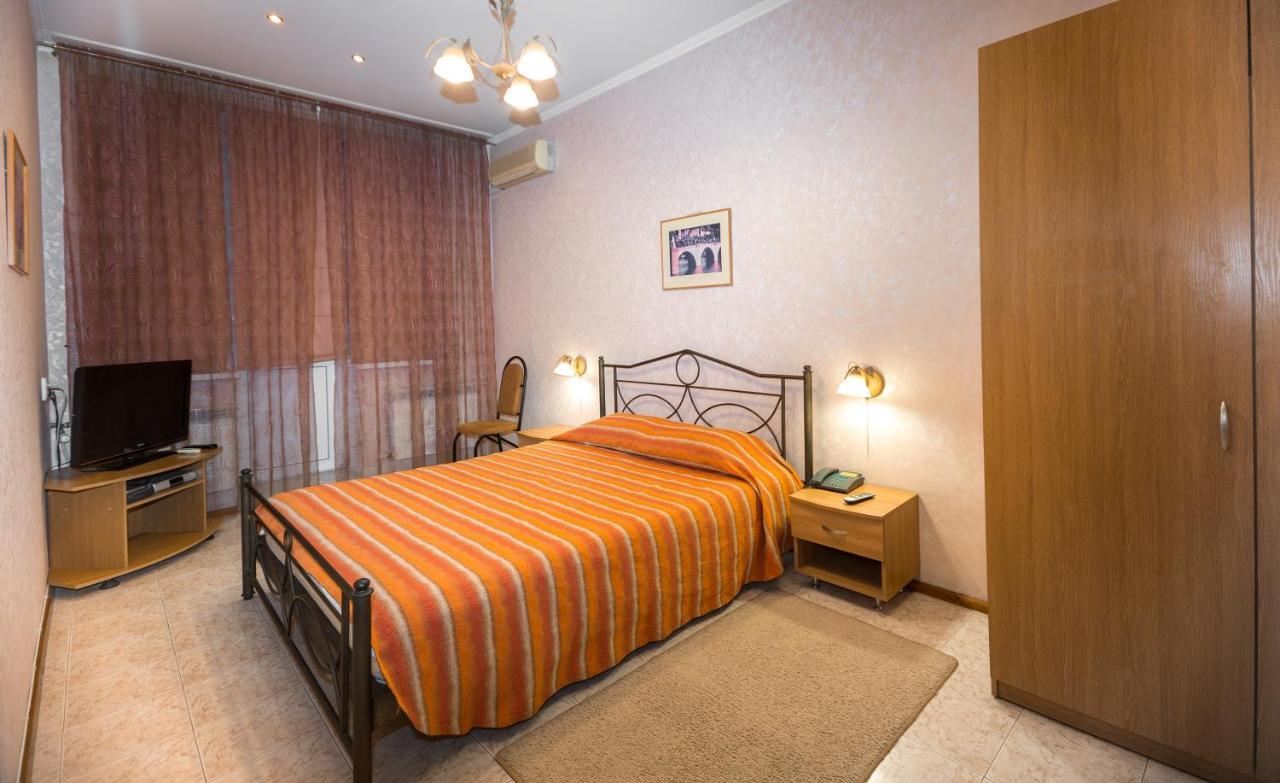 Hotel Apartments Adresa Kischinau Exterior foto