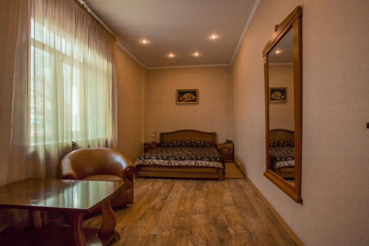 Hotel Apartments Adresa Kischinau Exterior foto