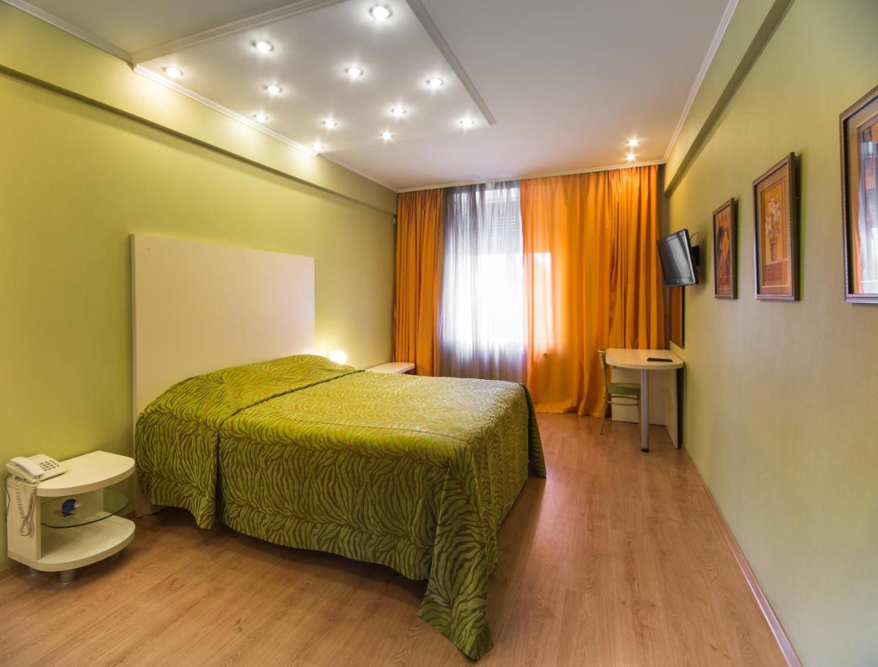 Hotel Apartments Adresa Kischinau Exterior foto